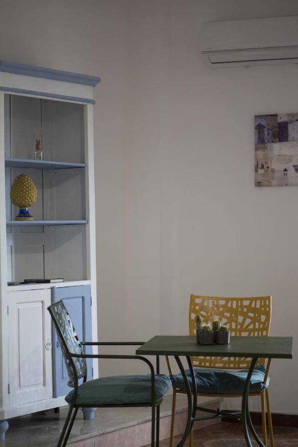 Frontemare House & Rooms Castellammare del Golfo Exterior photo